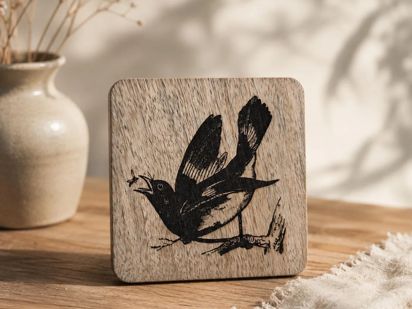 American Redstart Wall Art – On mango wood · 10 × 10 cm (created with AI)